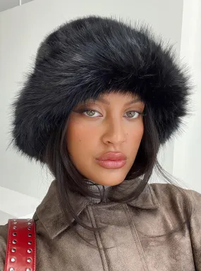 Avaah Fluffy Hat Black