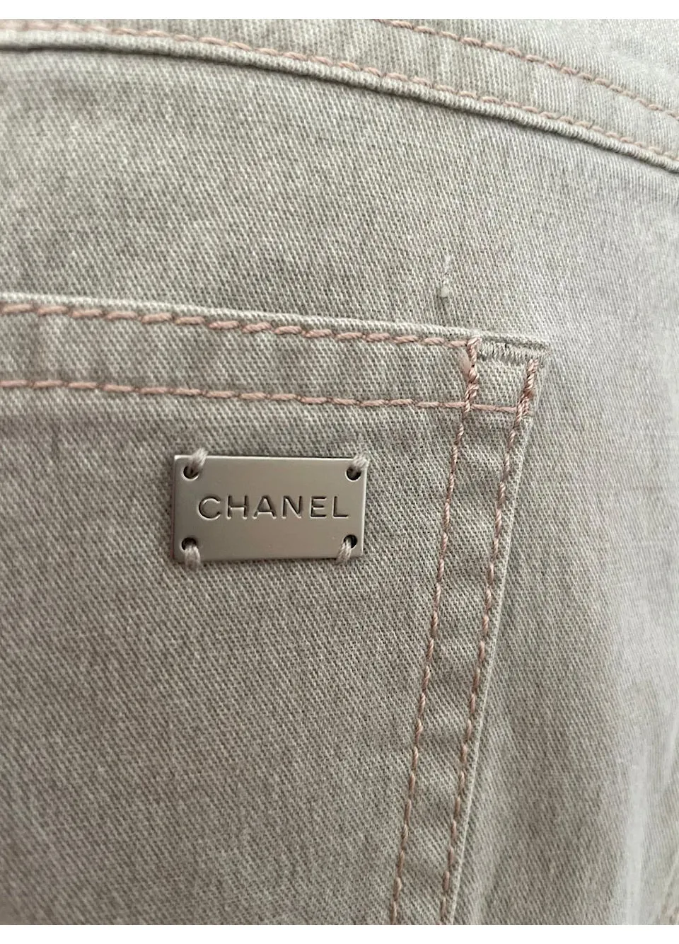 Chanel 03P 2003 Spring light brown khaki jeans, low rider style in FR size 40.