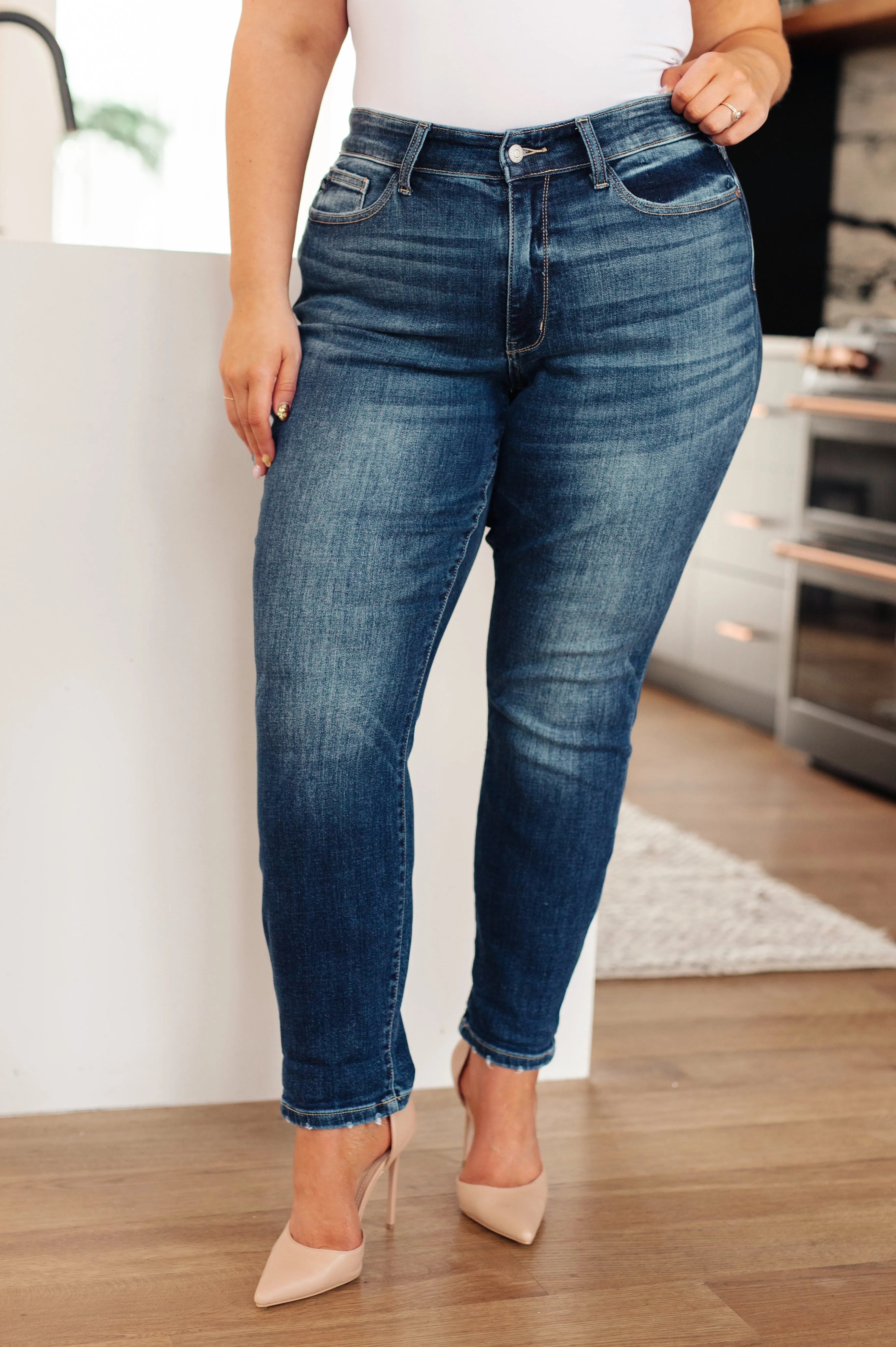 Google SEO result: Midrise Cuffed Boyfriend Jeans London