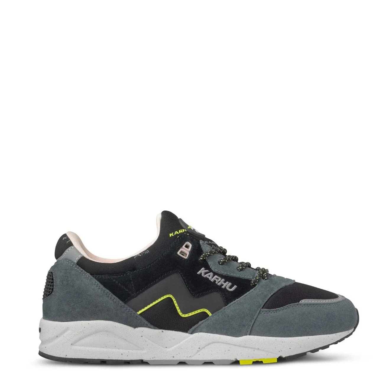 Karhu Aria 95 Trainer Lily Turbulance / Jet Black