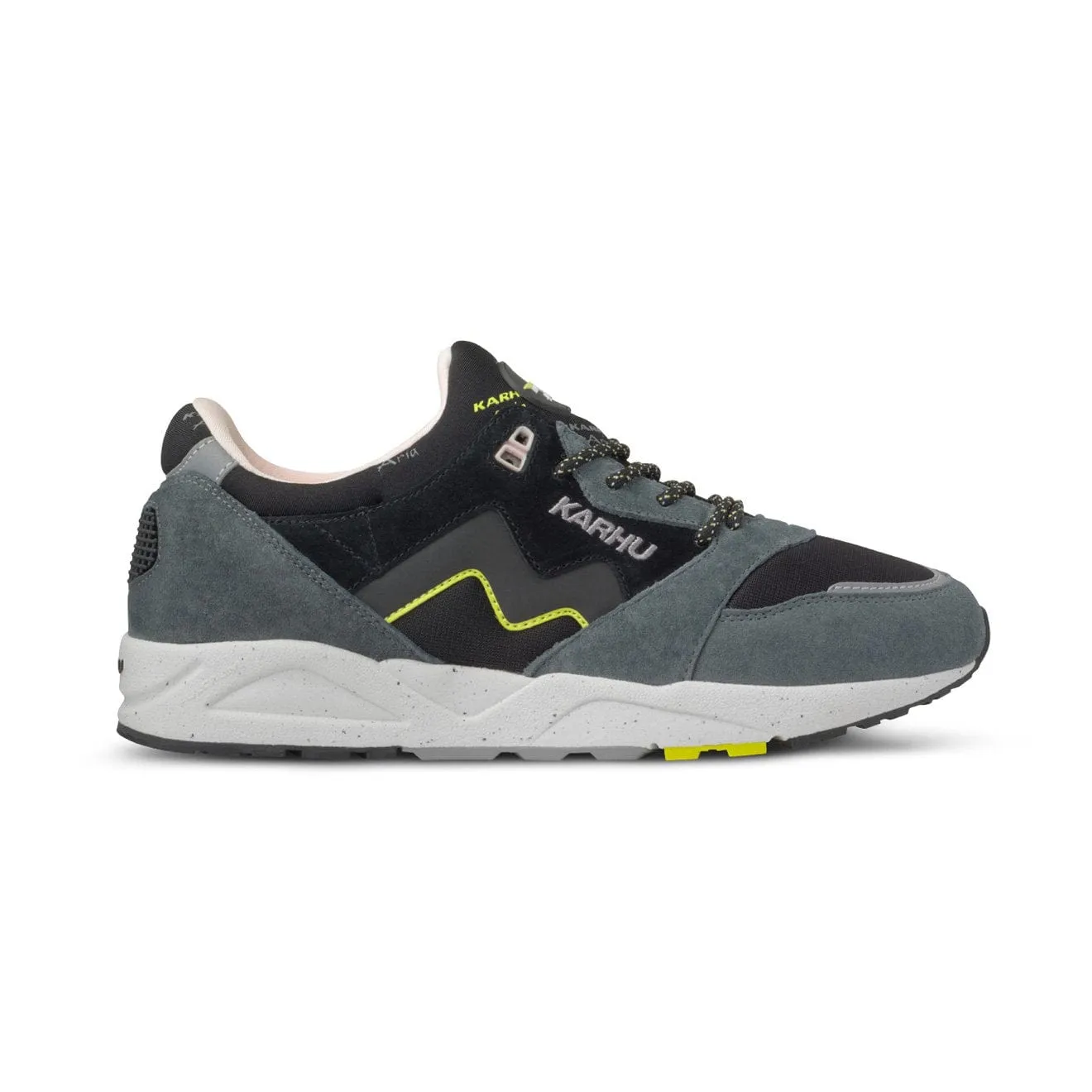 Karhu Aria 95 Trainer Lily Turbulance / Jet Black