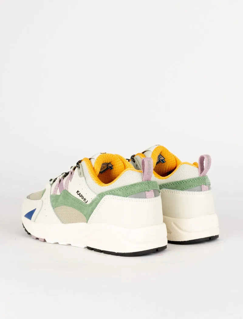 Karhu Fusion 2.0 Lily White / Loden Frost