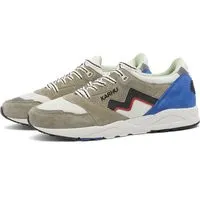 Karhu Men's Aria 95 Sneakers in Vetiver/Black