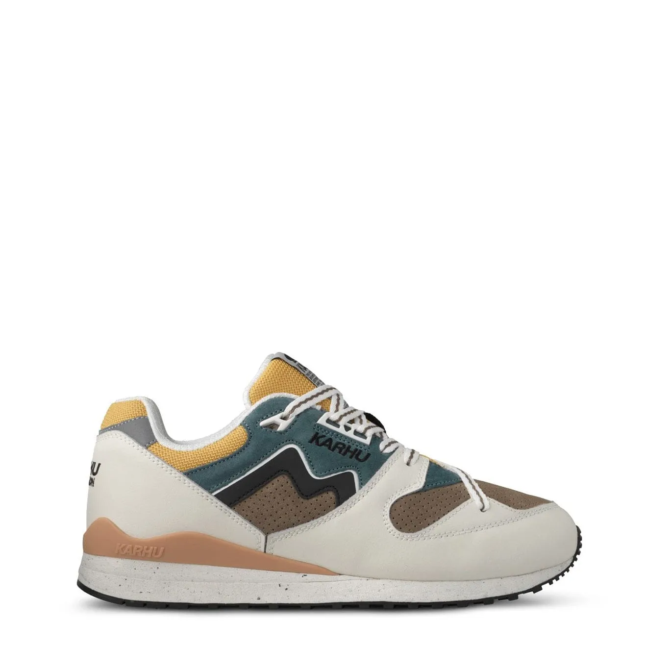 Karhu Womens Synchron Classic Trainers Lily White / Jet Black