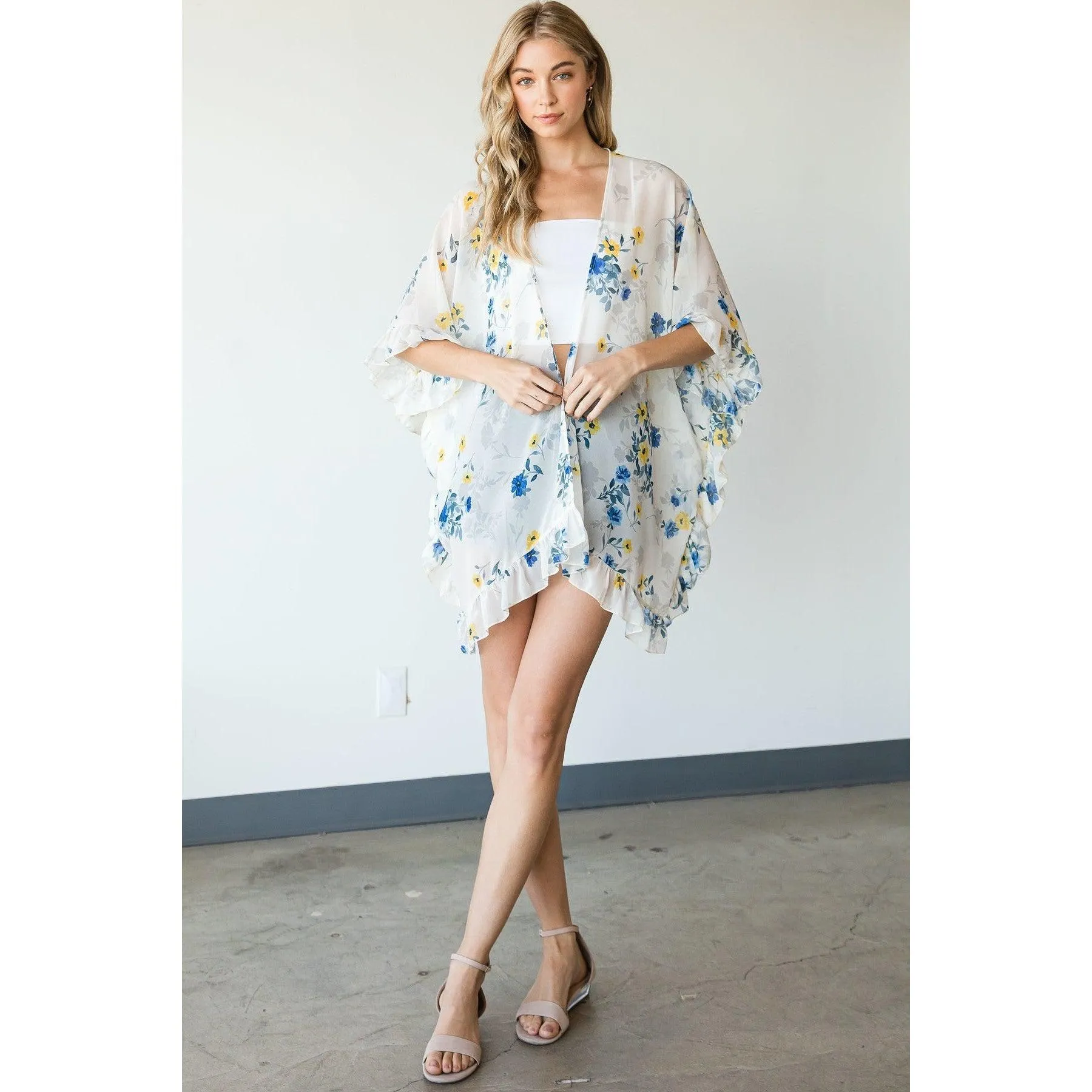 Lightweight Ruffle Trim Kimono