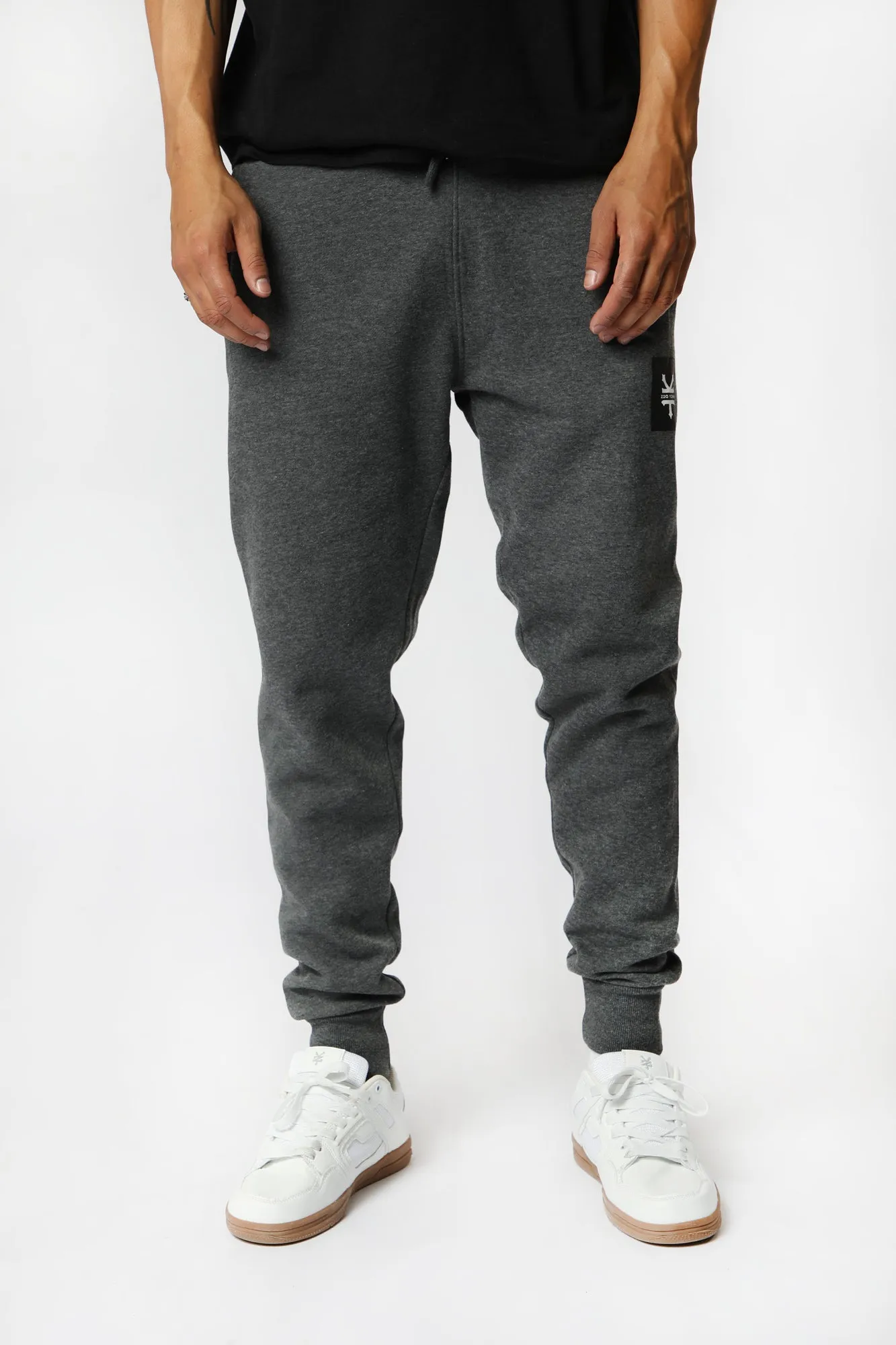 Zoo York Men's Logo Printed Fleece Jogger Pants