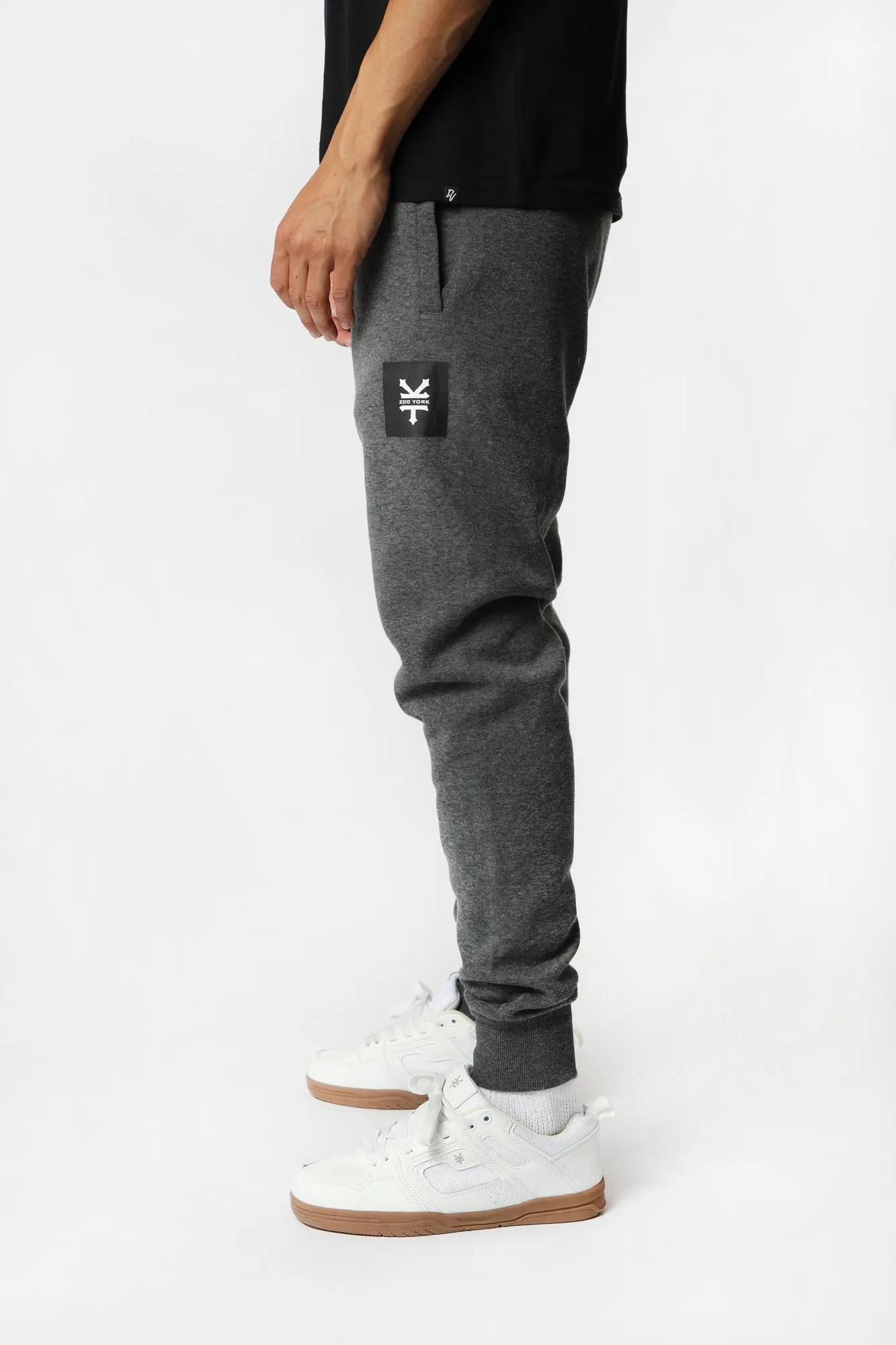 Zoo York Men's Logo Printed Fleece Jogger Pants